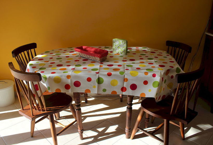 Ericeira Chill Hill Hostel & Private Rooms Sea Food