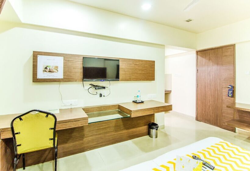 ホテル Treebo Blossom   Viman Nagar