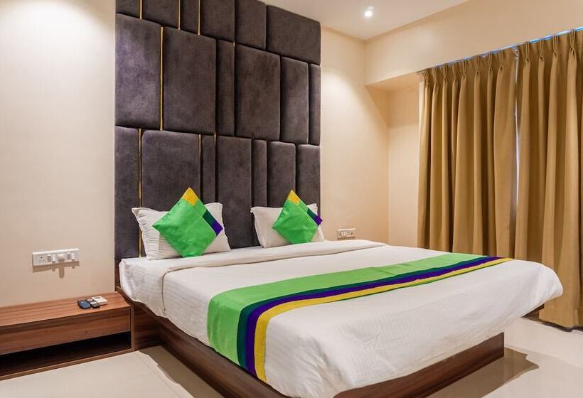 ホテル Treebo Blossom   Viman Nagar