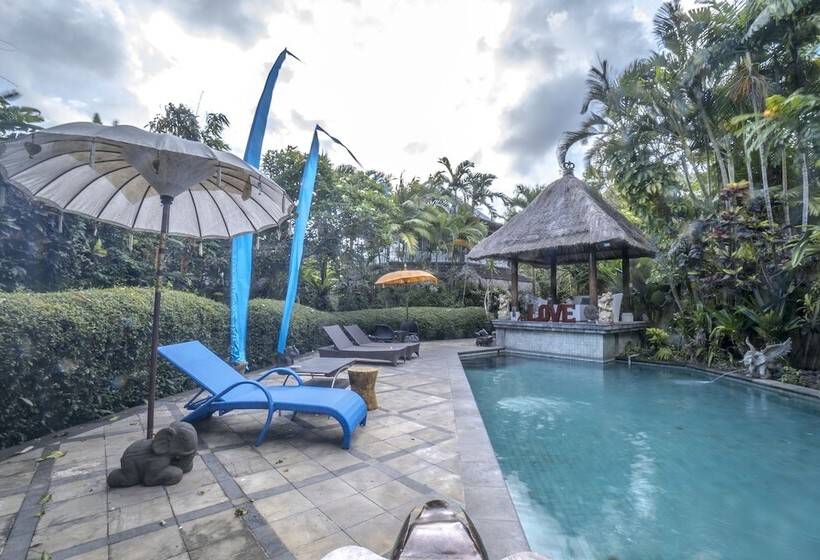 Gajah Biru Bungalows