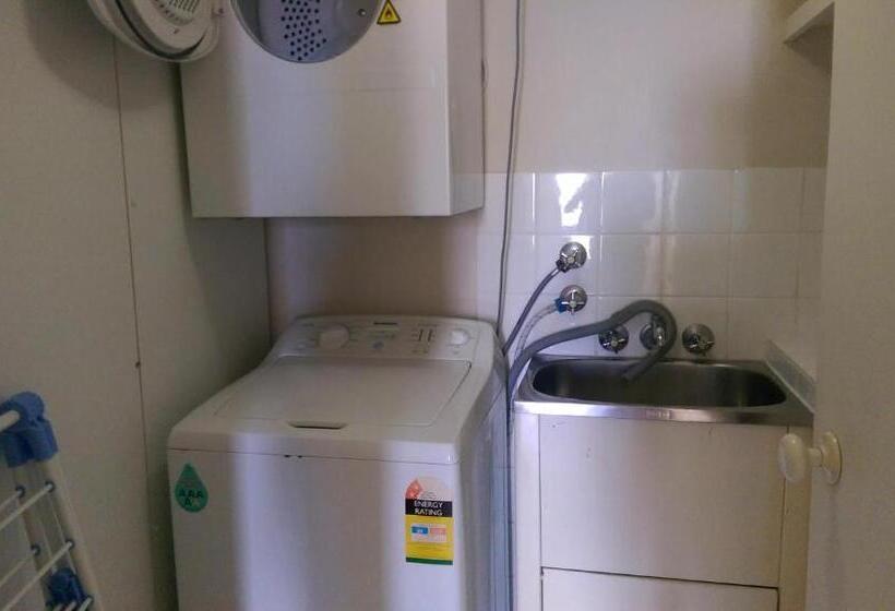 Genesis Apartments By Gold Coast Premium