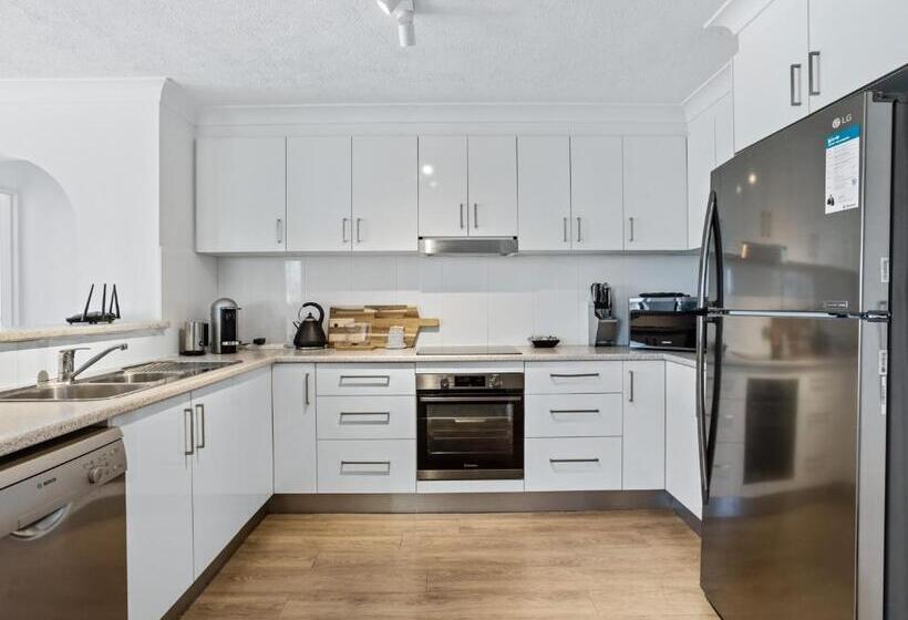 Genesis Apartments By Gold Coast Premium