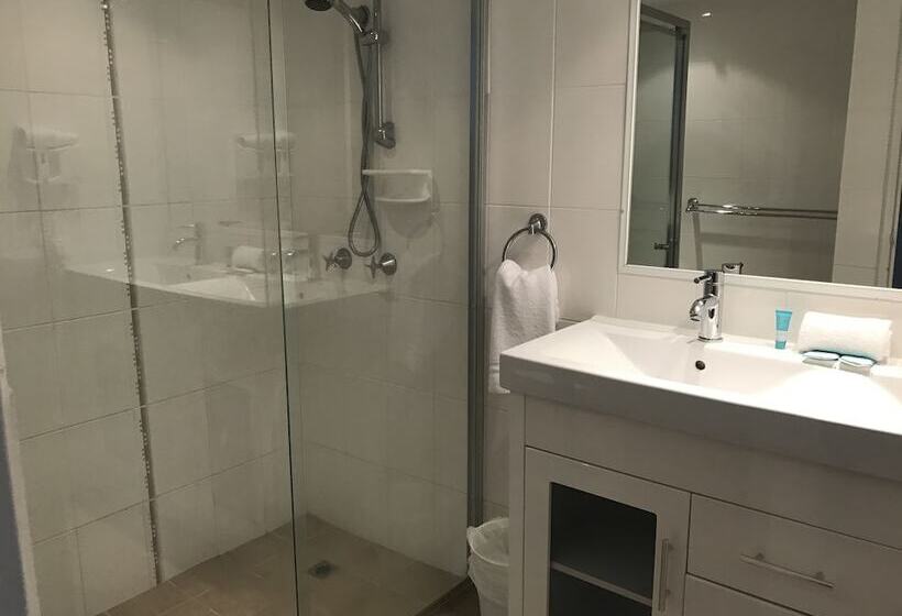 Genesis Apartments By Gold Coast Premium