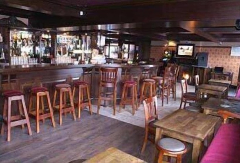 בית מלון כפרי 5 Corners Guest Inn