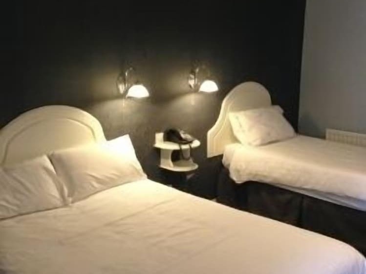 בית מלון כפרי 5 Corners Guest Inn