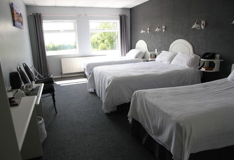 בית מלון כפרי 5 Corners Guest Inn