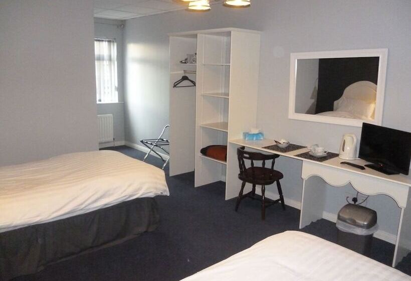 בית מלון כפרי 5 Corners Guest Inn