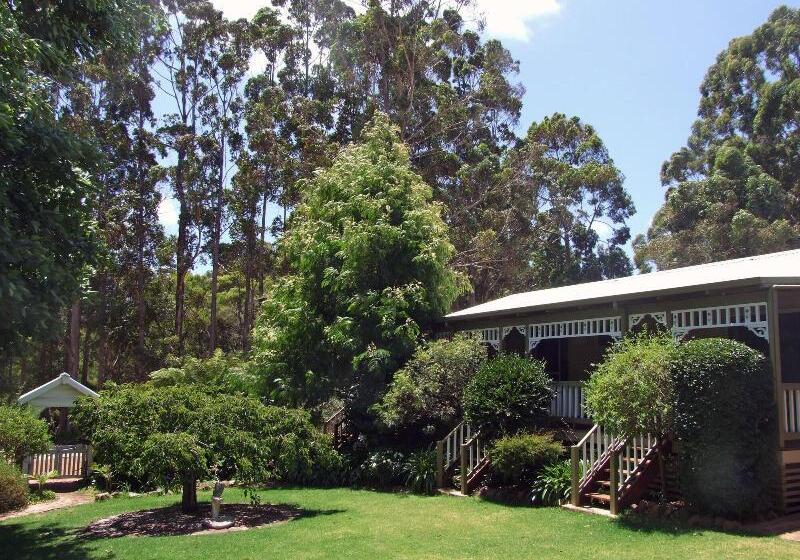 فندق Adamsons Riverside Accommodation