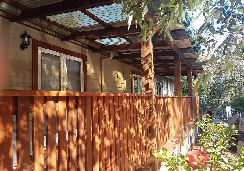 هتل Adamsons Riverside Accommodation