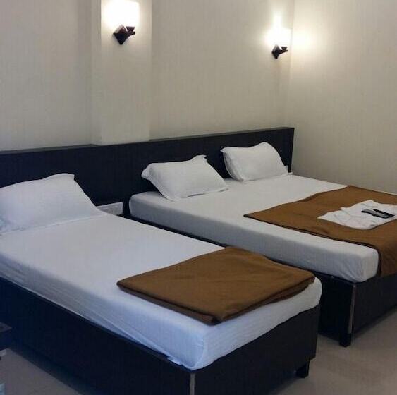 酒店 Aishwarya Residency