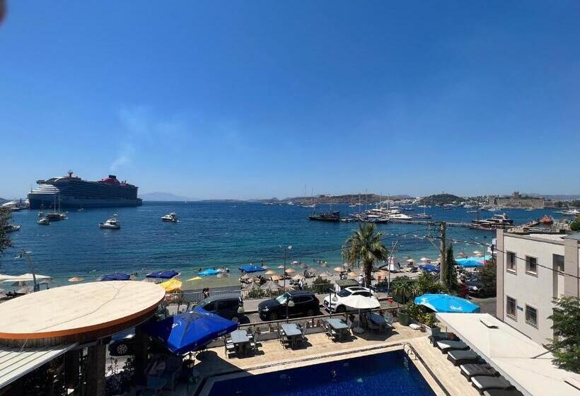 فندق Akkan Beach