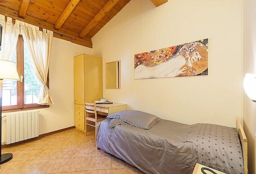 호텔 Albergo Il Ponte