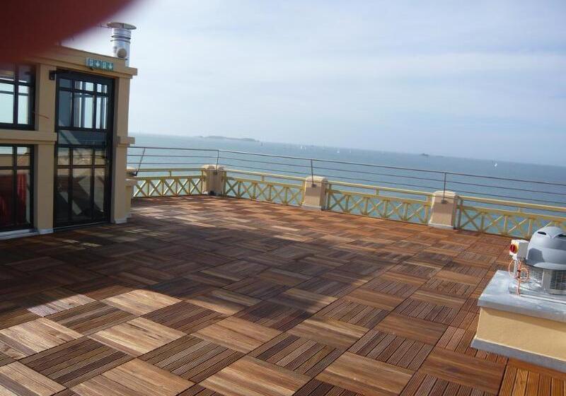 Отель Ambassadeurs Logis