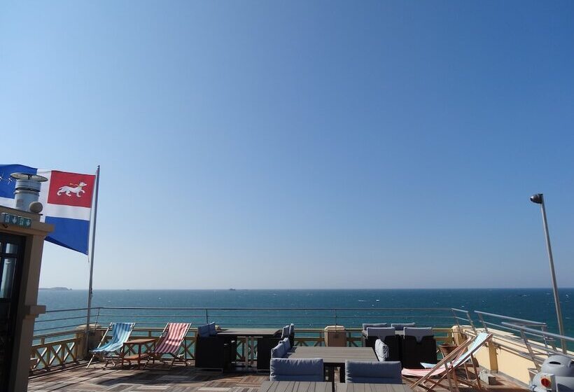 Отель Ambassadeurs Logis