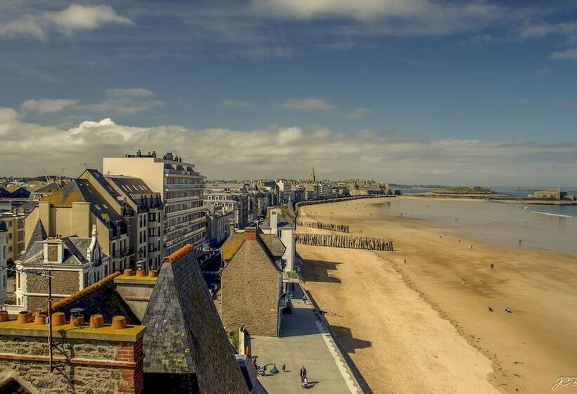 Отель Ambassadeurs Logis