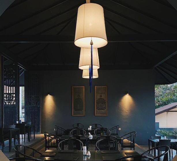 هتل Awa Resort Koh Chang