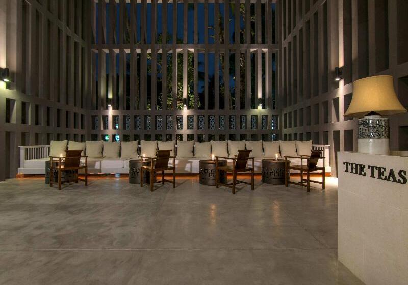 هتل Awa Resort Koh Chang