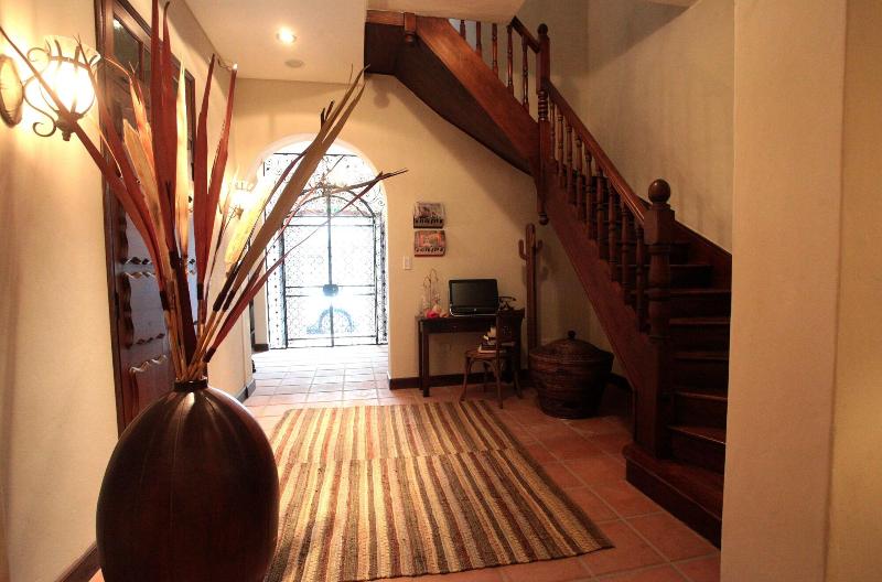 هتل Boutique Balcon De La Plaza