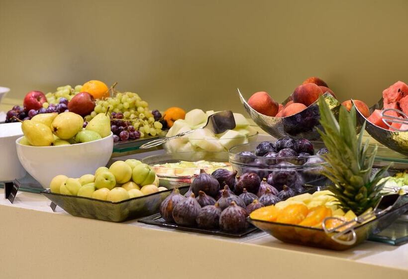 ホテル Burgu Arjaan By Rotana