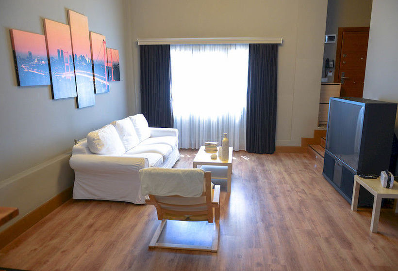 ホテル Cityloft Suites Yeditepe