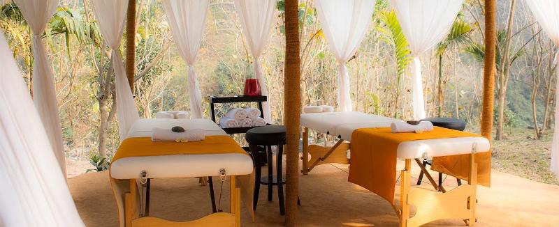 Отель Club Mahindra Baiguney