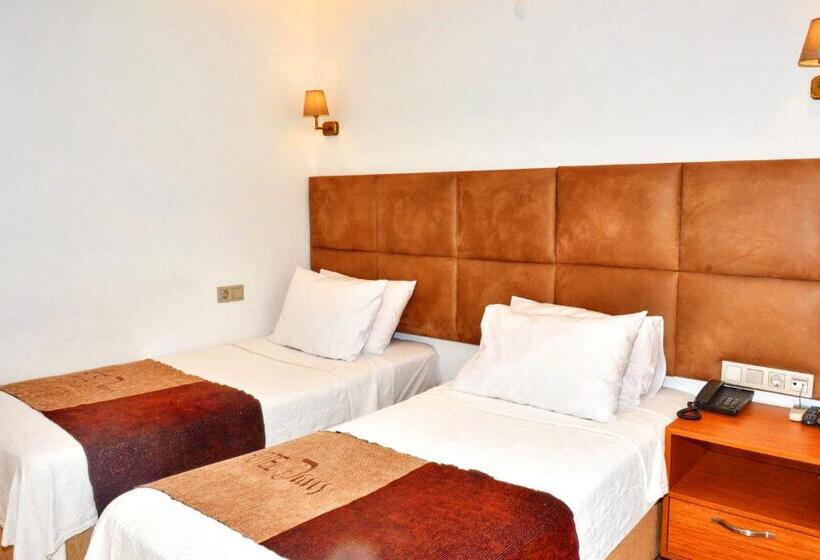 هتل Davos Istanbul