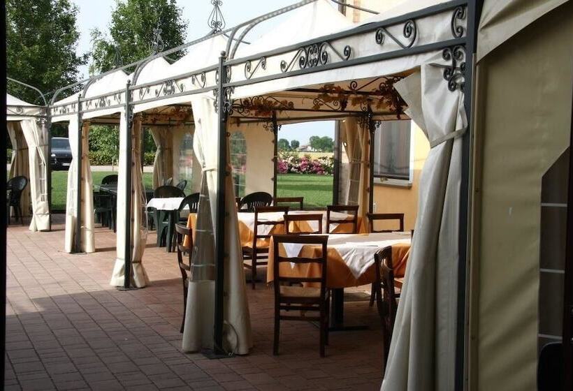 בית מלון כפרי Ca  Del Rio Resort