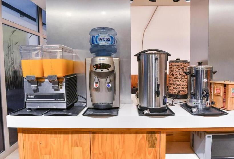 هتل Denver Mar Del Plata