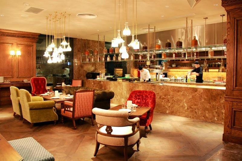 هتل Des Arts Saigon Mgallery Collection