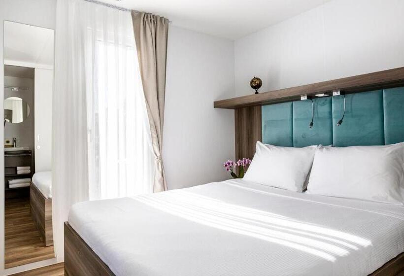 Отель Club Del Sole Desenzano Lake Village