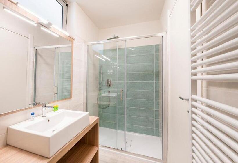 Отель Club Del Sole Desenzano Lake Village