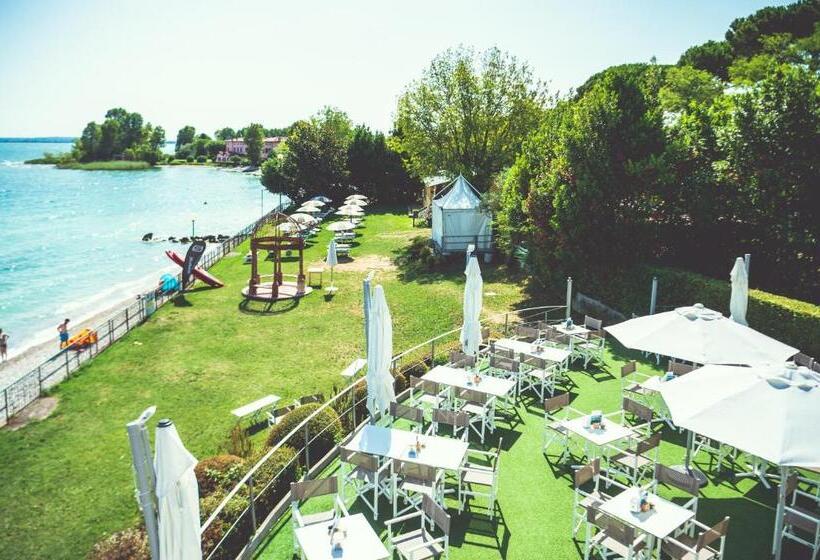Отель Club Del Sole Desenzano Lake Village