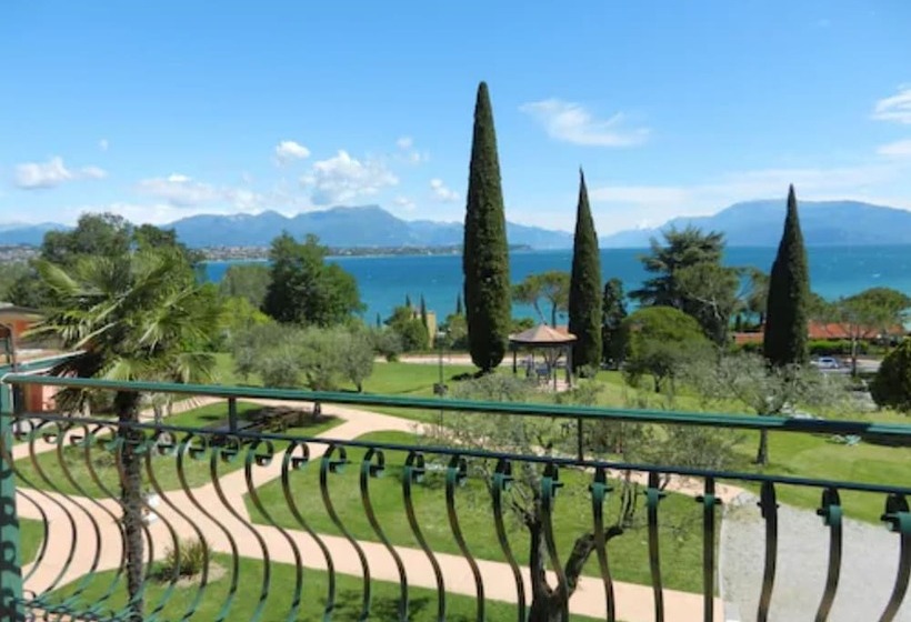 Отель Club Del Sole Desenzano Lake Village