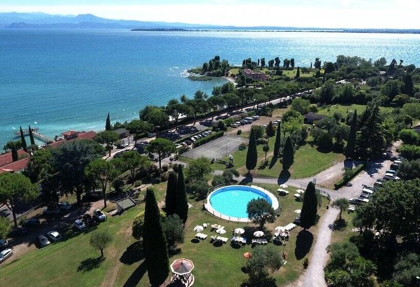 Отель Club Del Sole Desenzano Lake Village