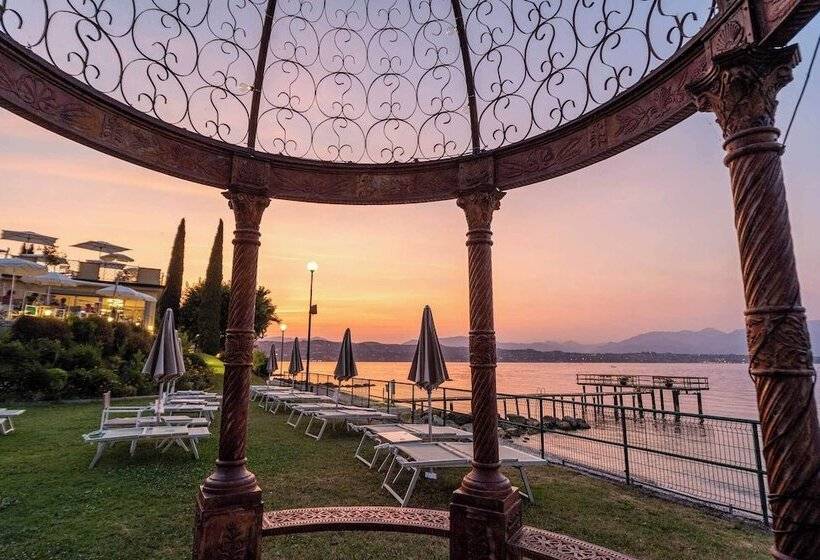 Отель Club Del Sole Desenzano Lake Village