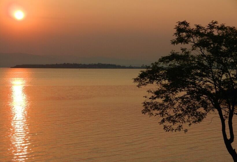 Отель Club Del Sole Desenzano Lake Village