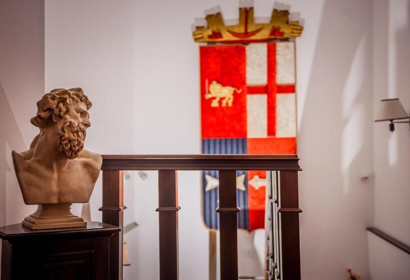 Отель Emire Boutique