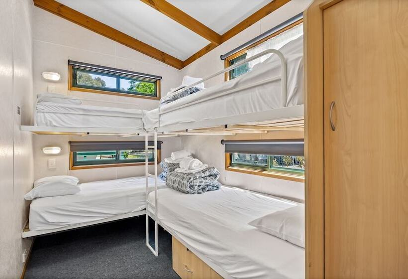 Отель Eureka Stockade Holiday Park