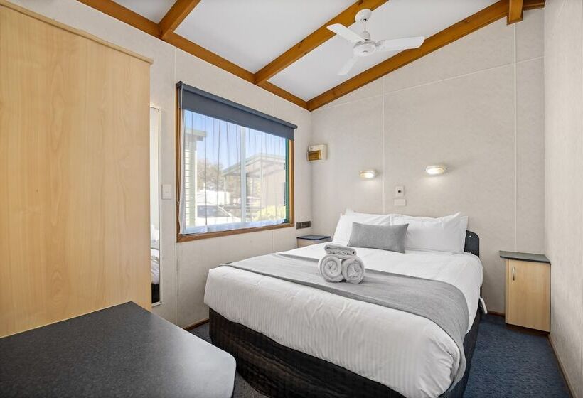 Отель Eureka Stockade Holiday Park