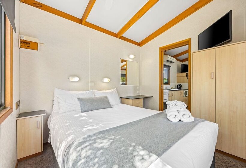 Отель Eureka Stockade Holiday Park