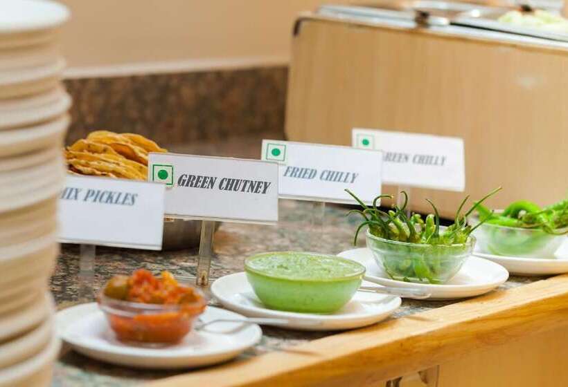 Отель Ginger Ahmedabad Satellite