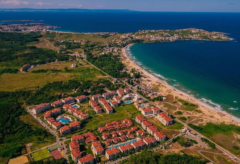 בית מלון כפרי Green Life Beach Resort Sozopol