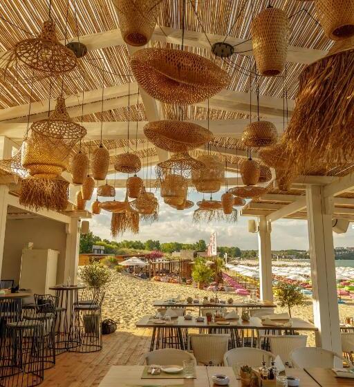 בית מלון כפרי Green Life Beach Resort Sozopol