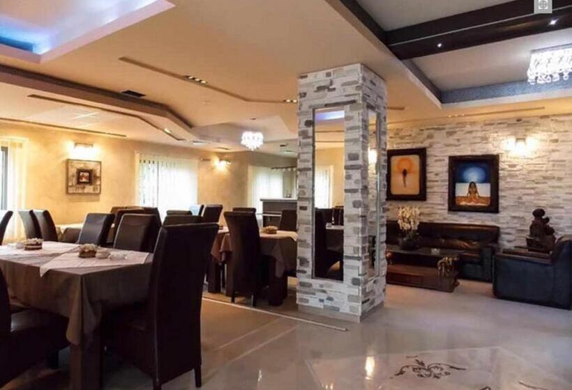 هتل Guesthouse Vila Dnd