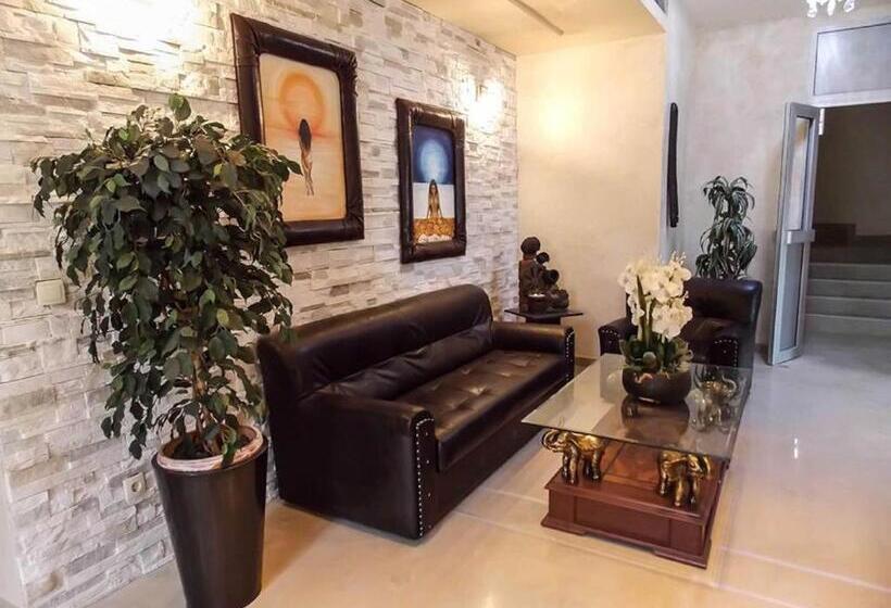 هتل Guesthouse Vila Dnd