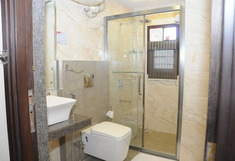 Отель Harsha Residency