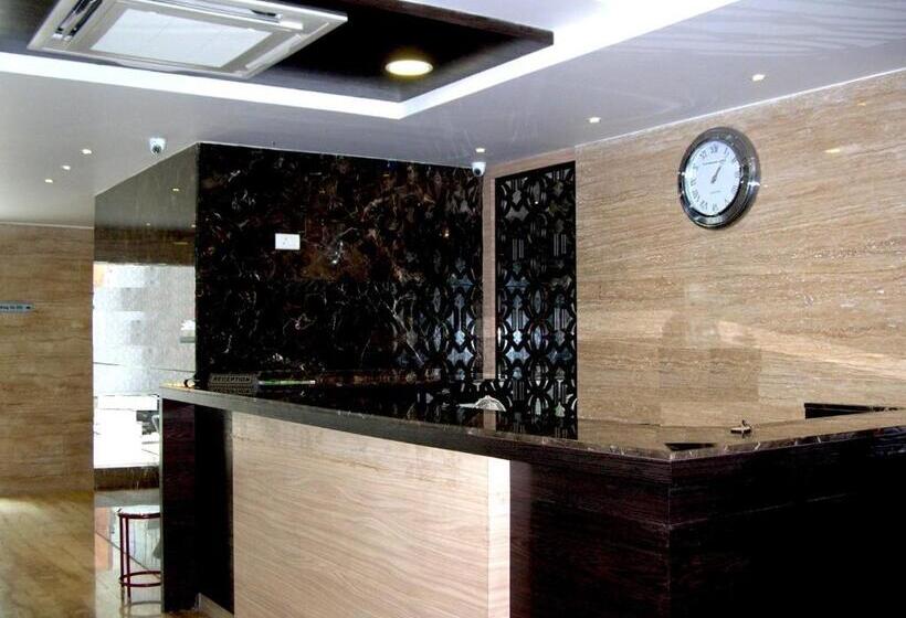 Отель Harsha Residency