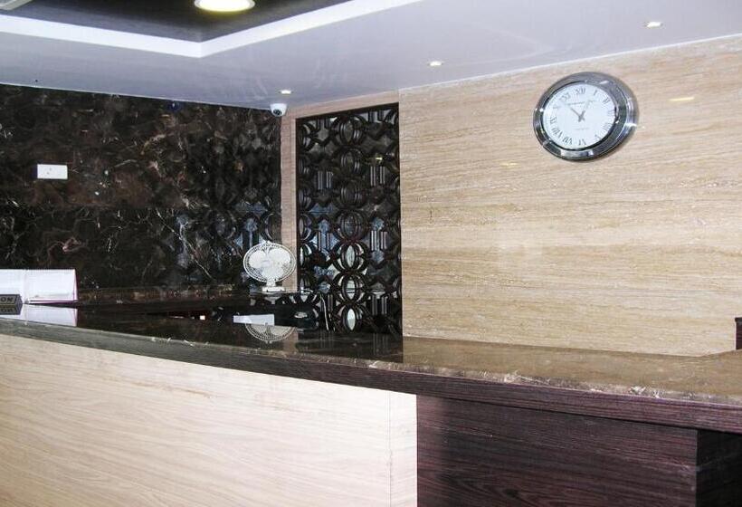 Отель Harsha Residency