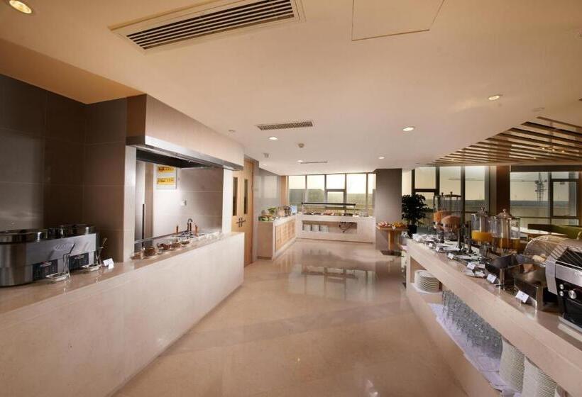 בית מלון כפרי Holiday Inn Express Zhengzhou Airport, An Ihg