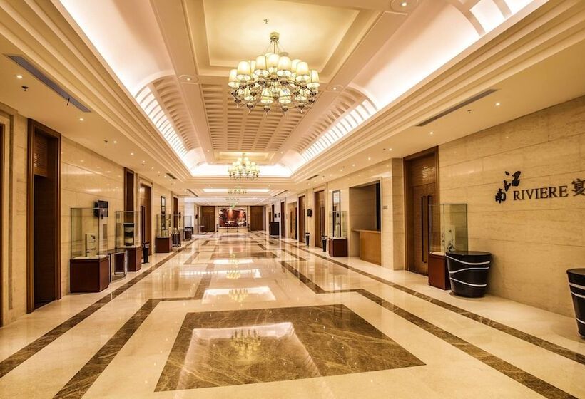 هتل Holiday Inn Nanchang Riverside By Ihg